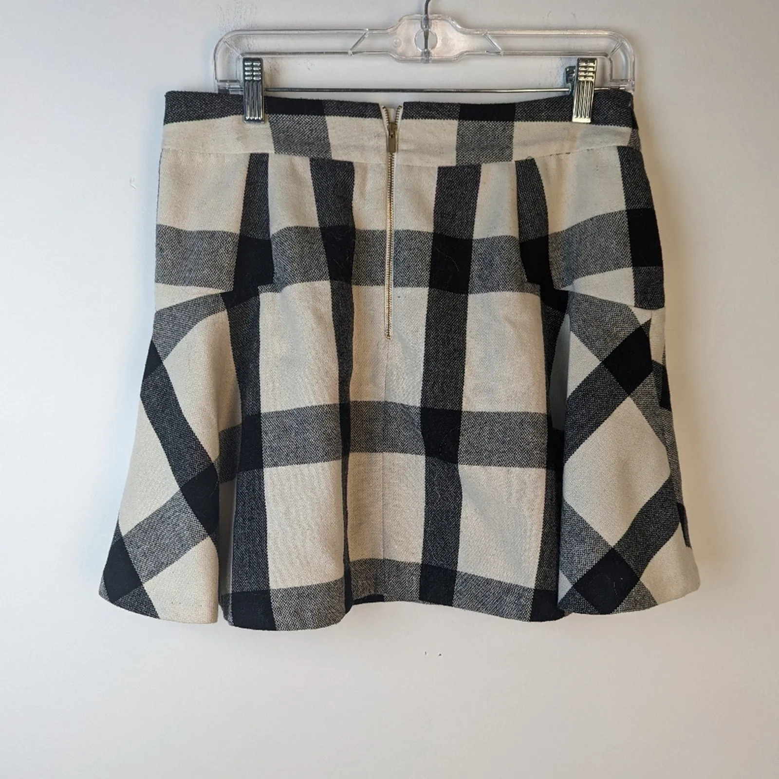 Banana Republic Plaid Fit and Flare Skirt / 8