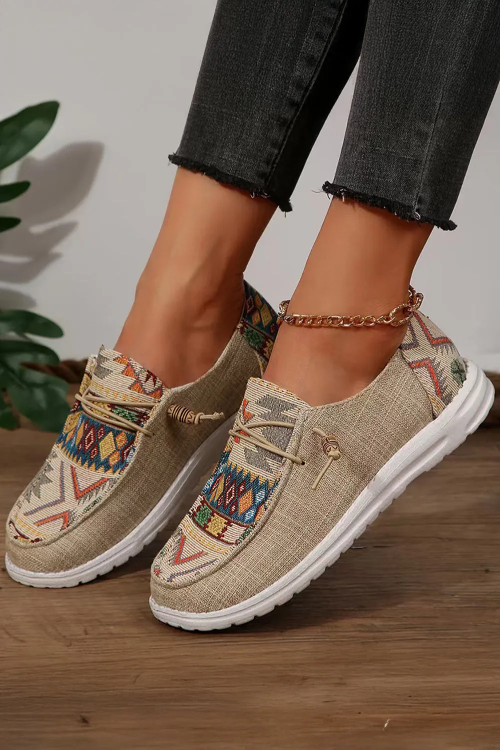 Beige Geometric Pattern Lace Up Shoes