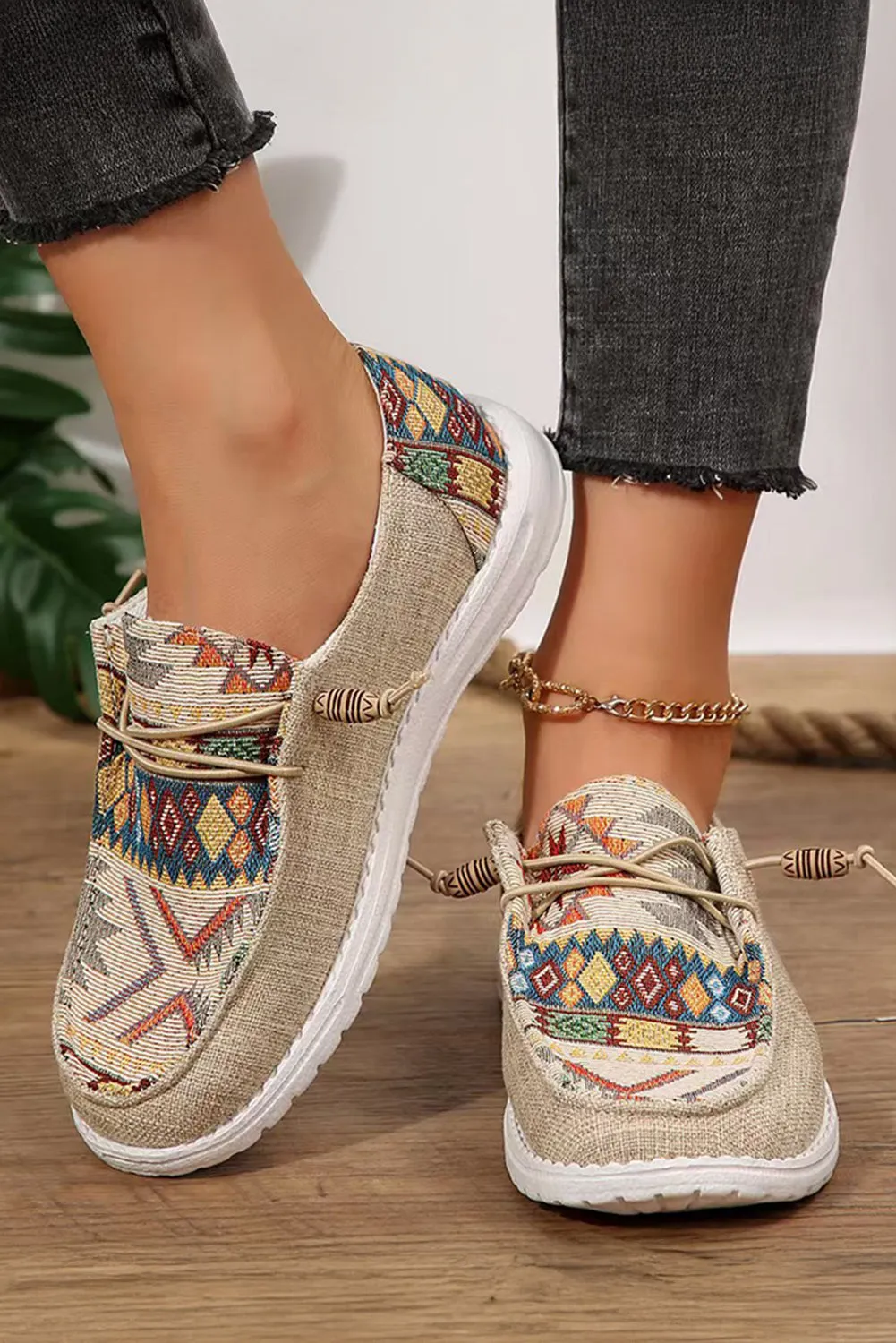 Beige Geometric Pattern Lace Up Shoes