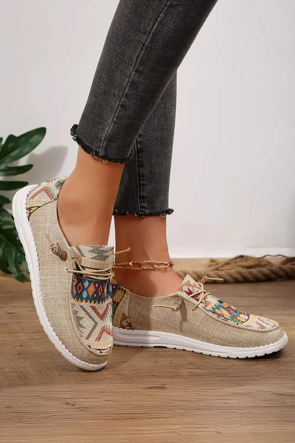 Beige Geometric Pattern Lace Up Shoes
