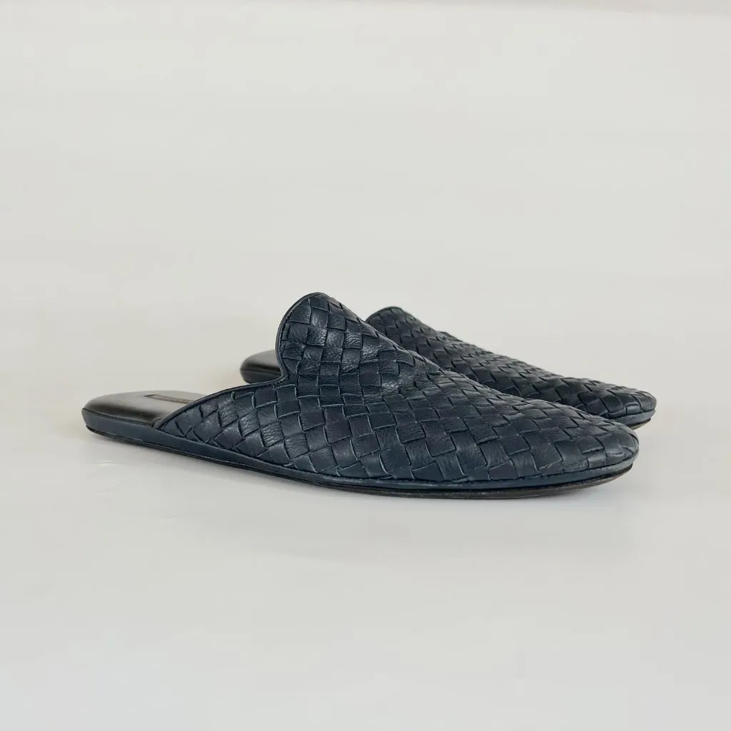 Bottega Veneta navy blue Intrecciato Leather Fiandra Flat Mules. 40