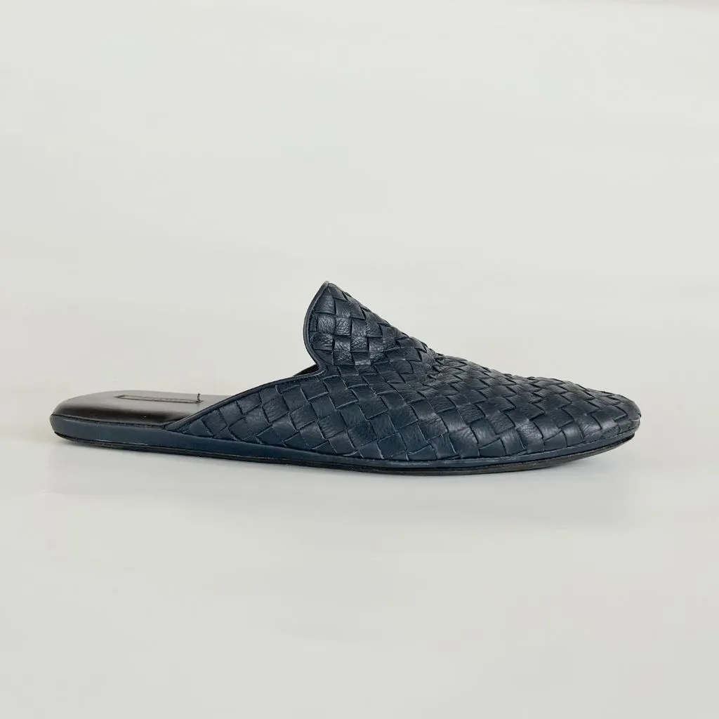 Bottega Veneta navy blue Intrecciato Leather Fiandra Flat Mules. 40