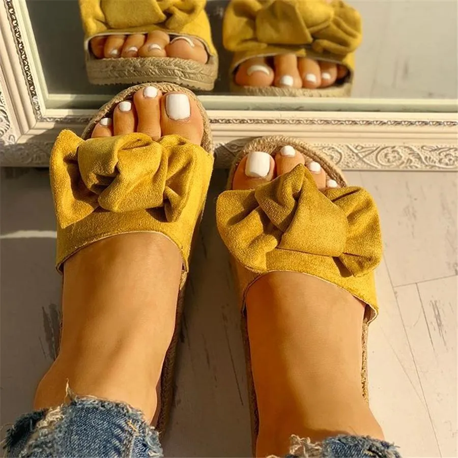 Bowknot Design Hempen Cord Flat Slippers