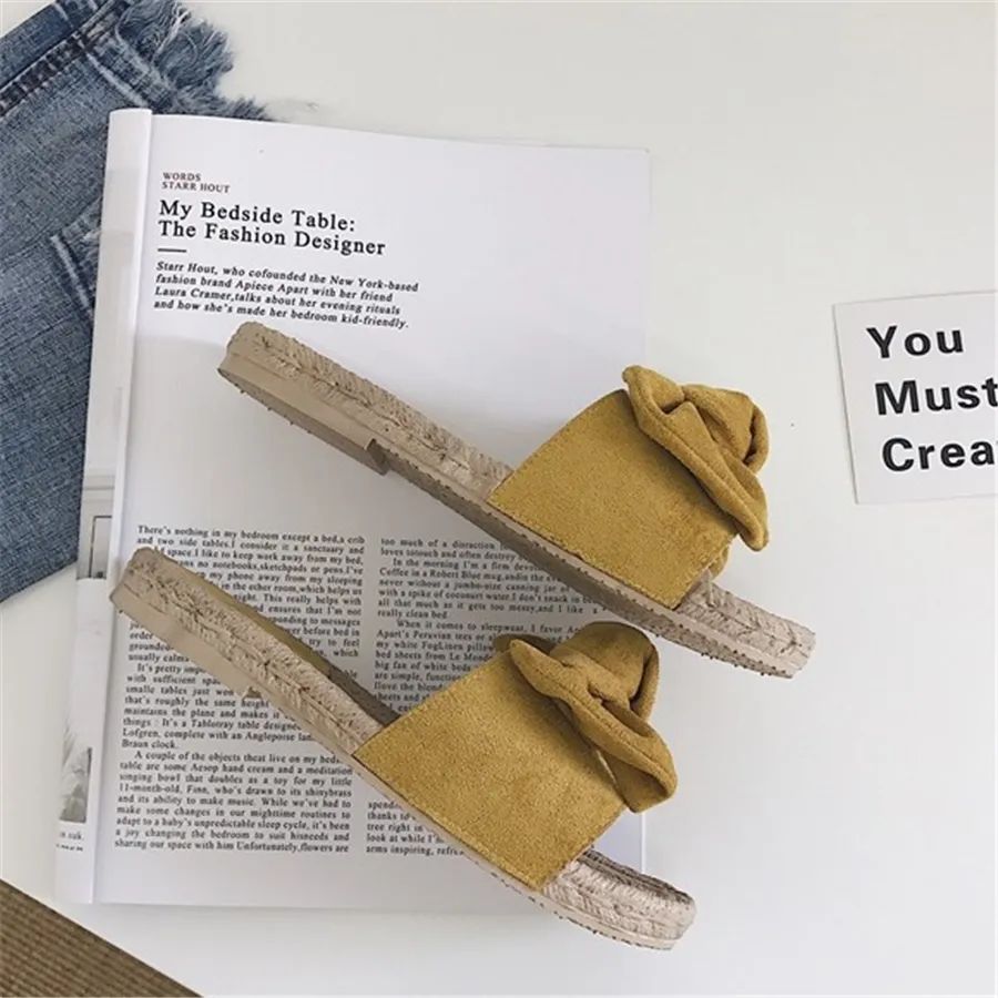 Bowknot Design Hempen Cord Flat Slippers