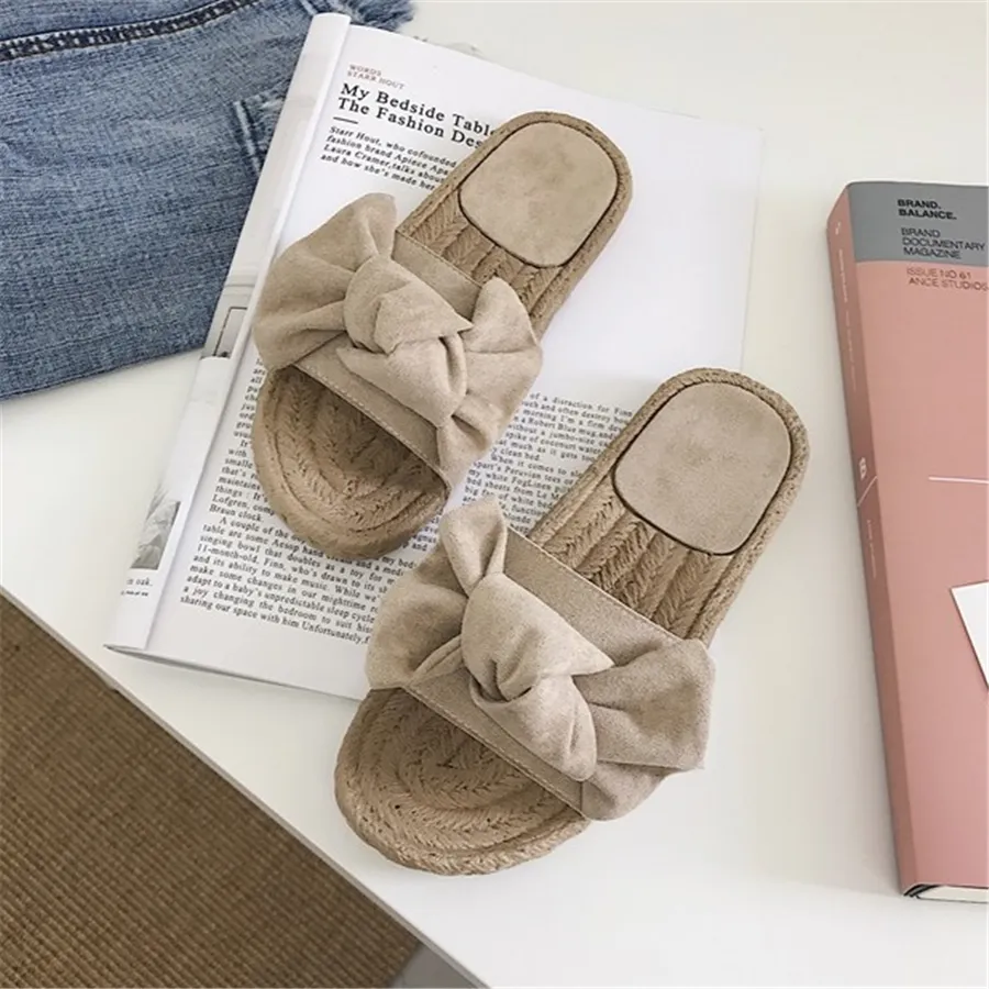 Bowknot Design Hempen Cord Flat Slippers