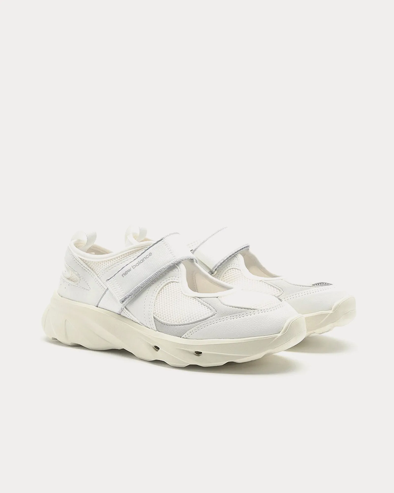Breeze White Slip On Sneakers