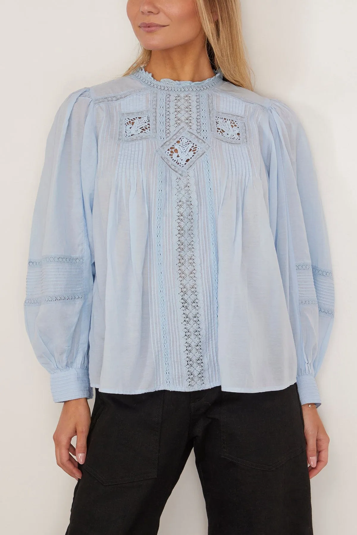 Calin Blouse in Ciel