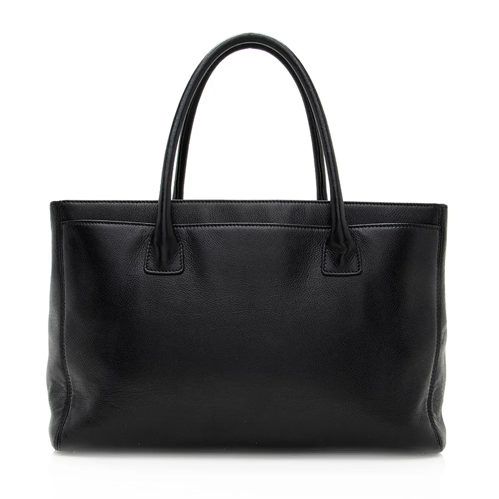 Chanel Leather Cerf Classic Executive Tote (SHF-19974)