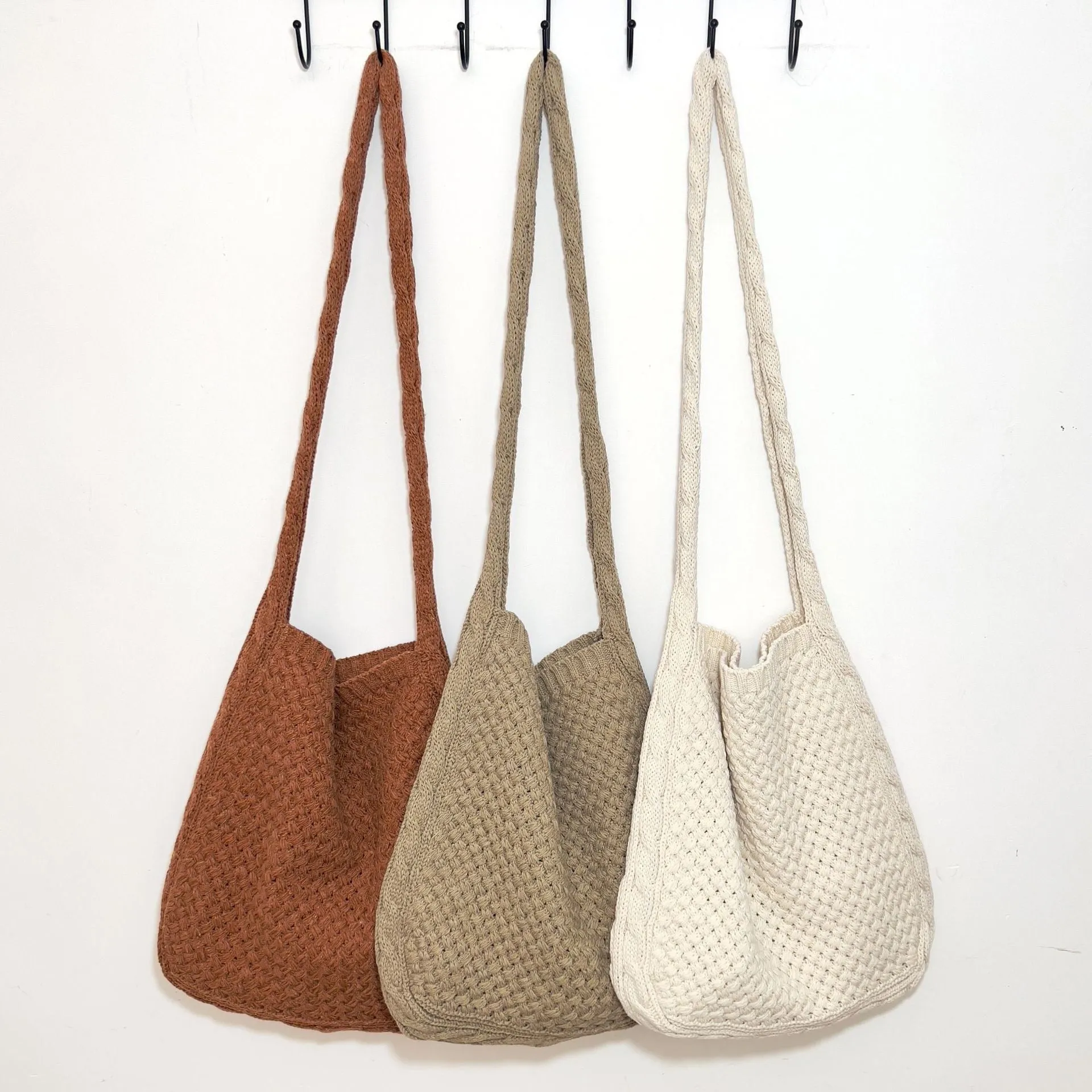 Chic Crochet Crossbody Bags: Sustainable Style on the Move