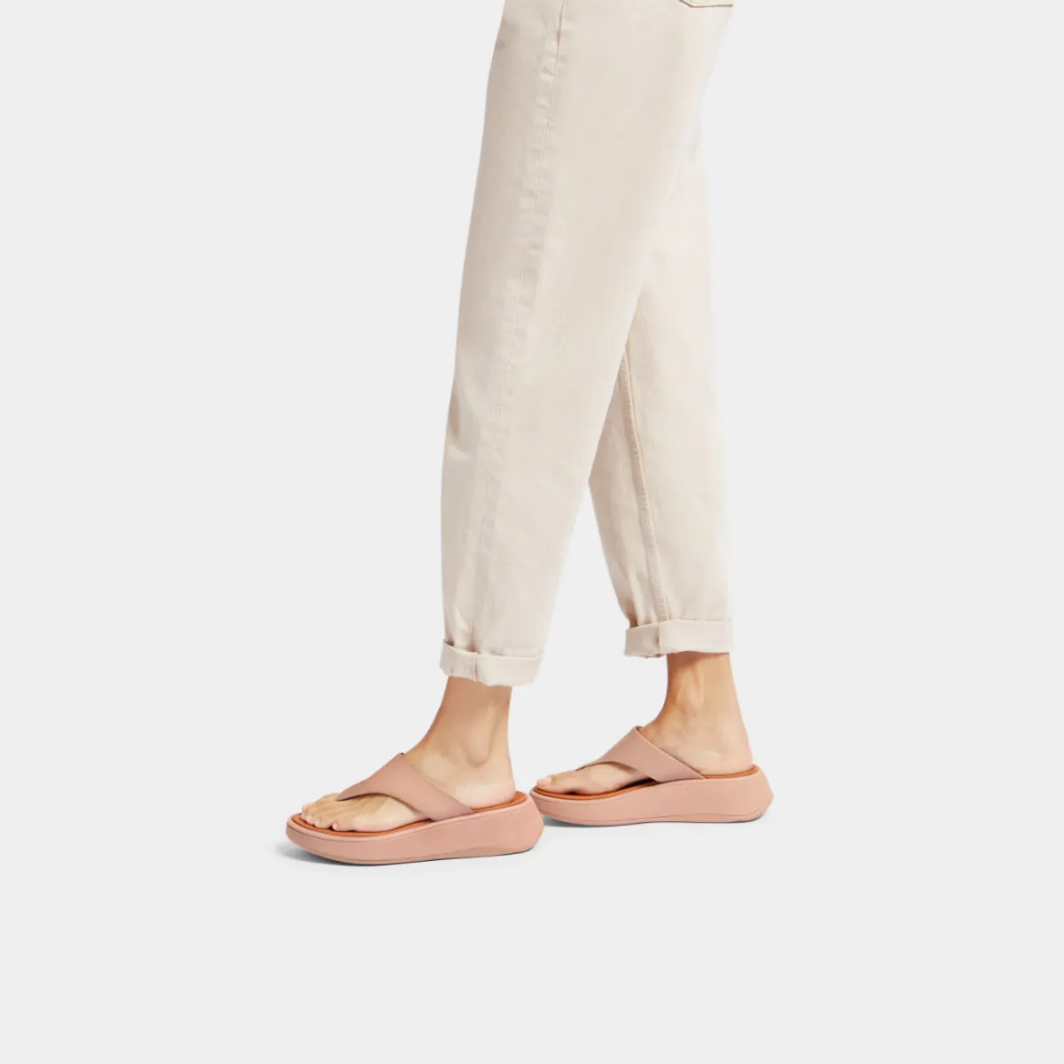 F-MODE Flatform Toe-Post Sandals
