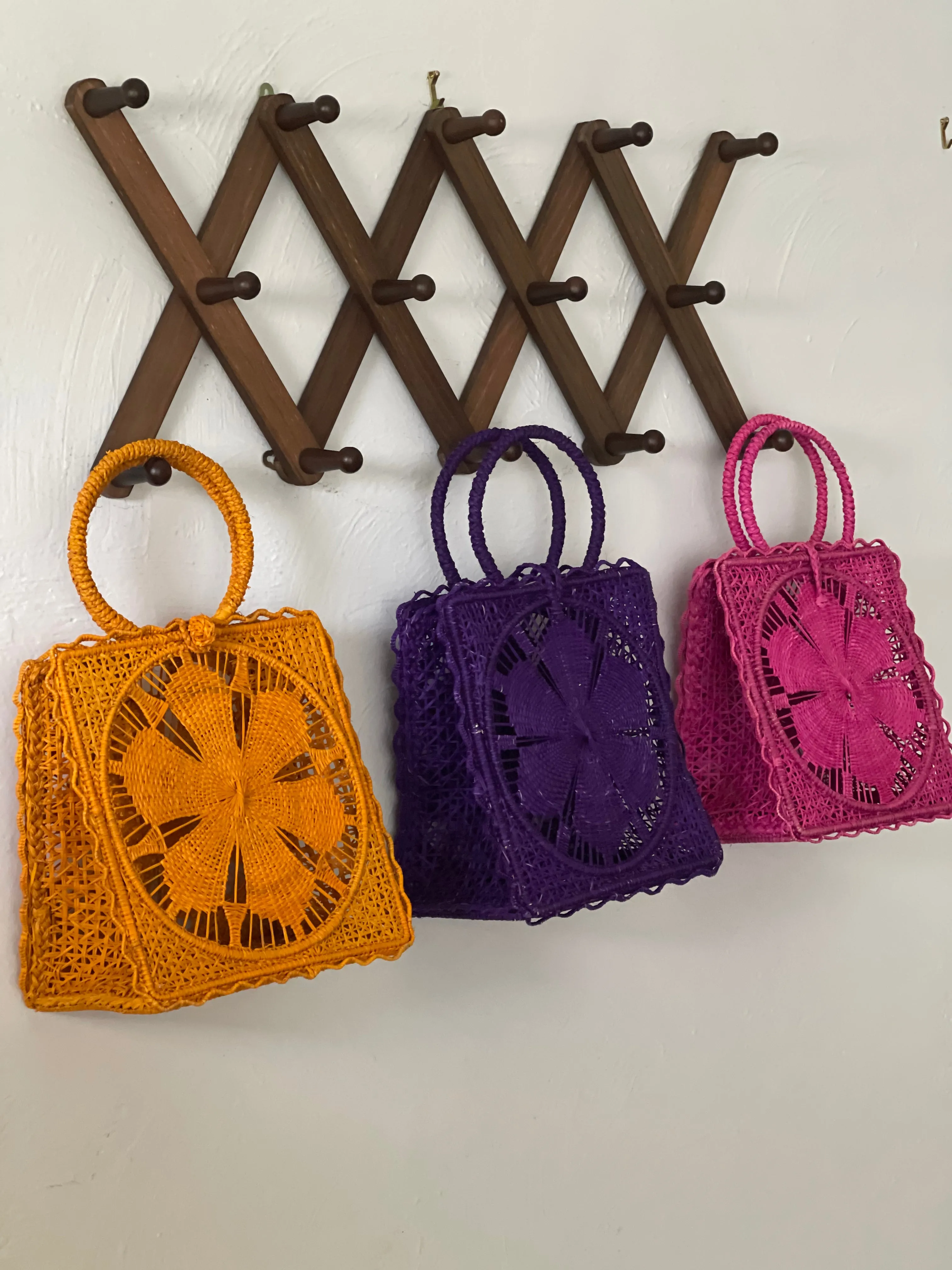 Handmade Iraca Palm Bag Trendy Tote Bag   Macrame Purse