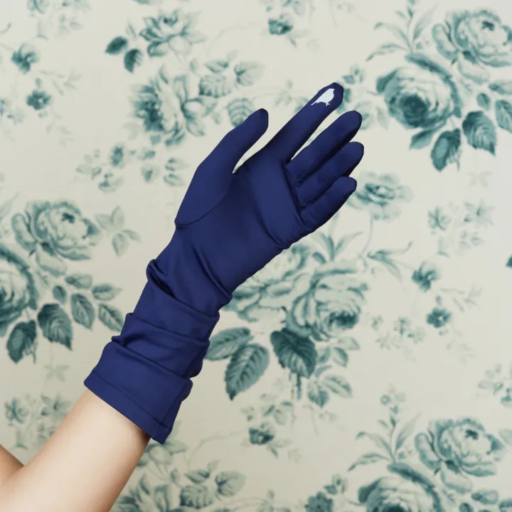 Jill Glove