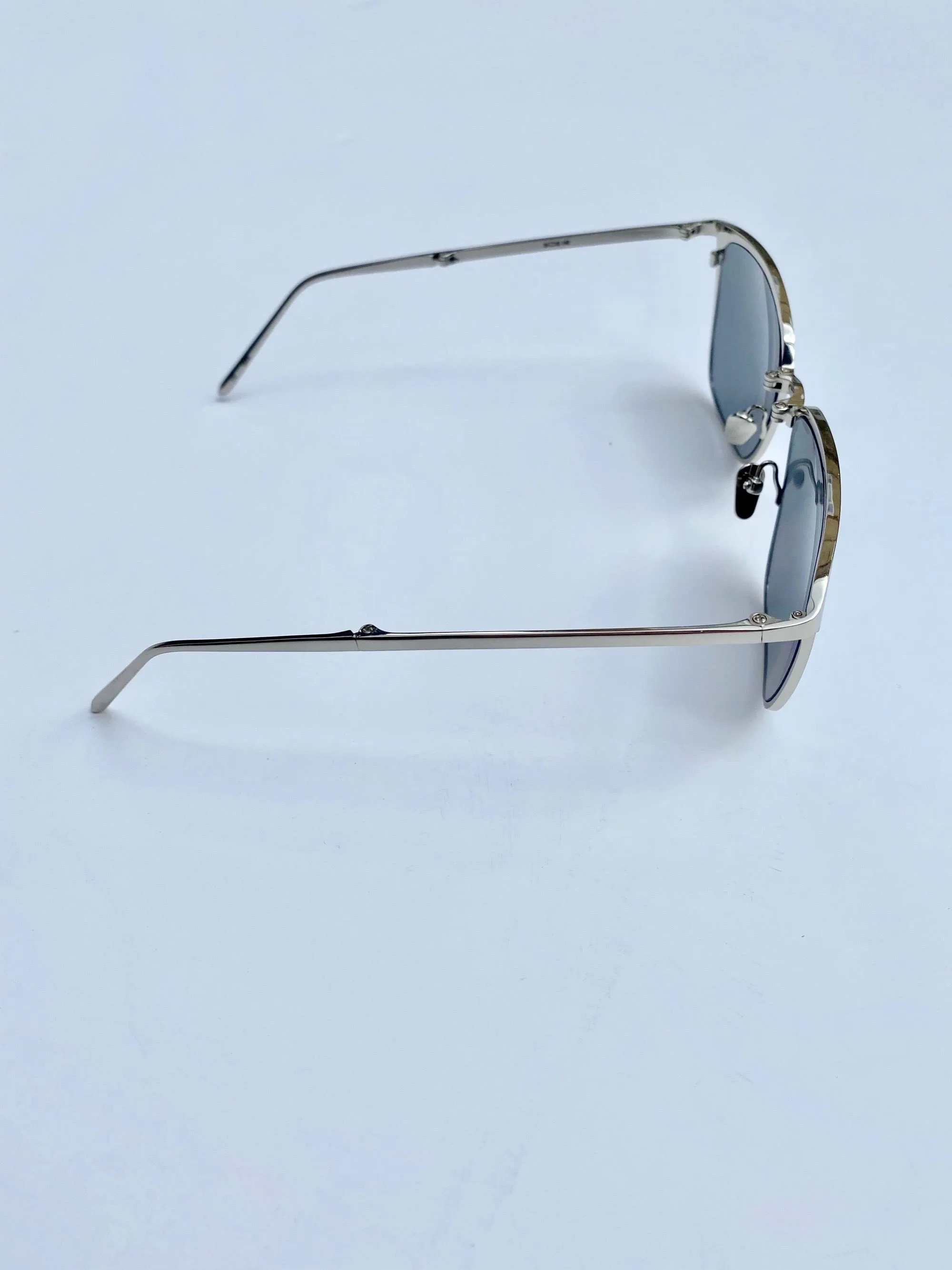 LINDA FARROW Sunglasses