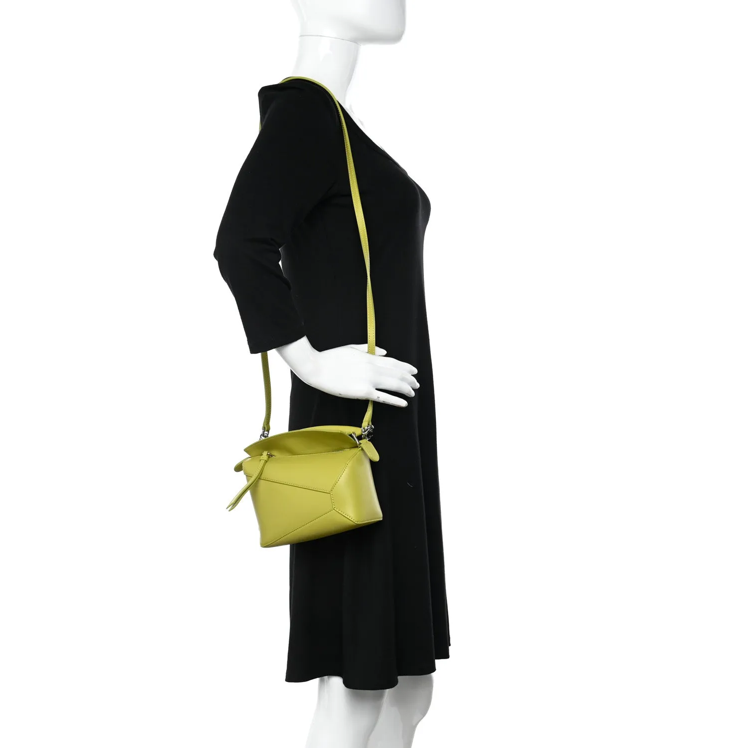 <b>LOEWE </b> <br>Mini Puzzle Edge