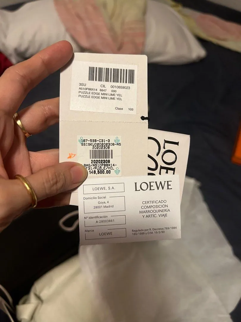 <b>LOEWE </b> <br>Mini Puzzle Edge