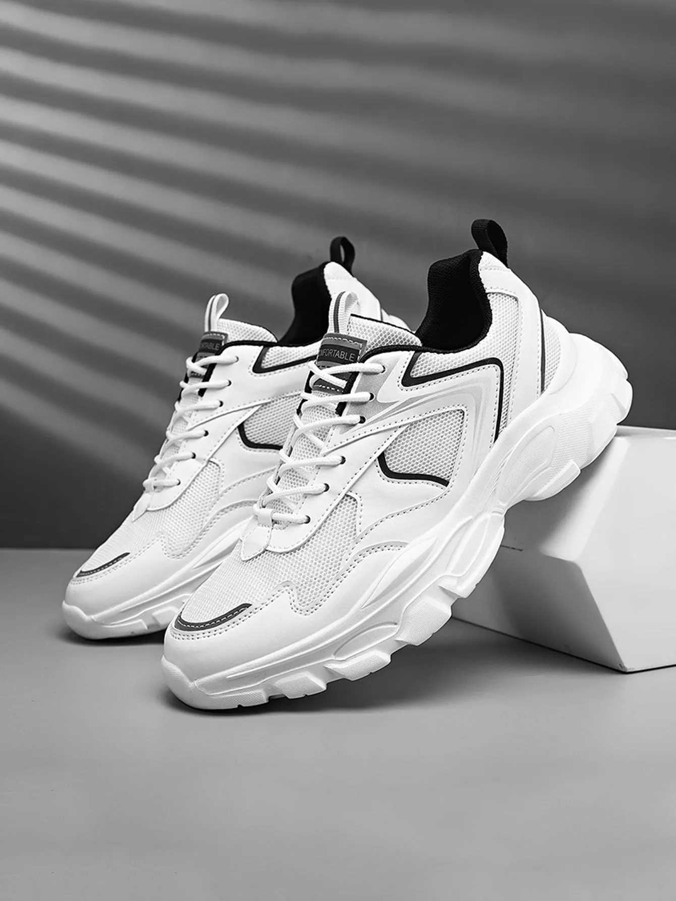 Men Contrast Piping Chunky Sneakers, Lace-Up Front Sneakers