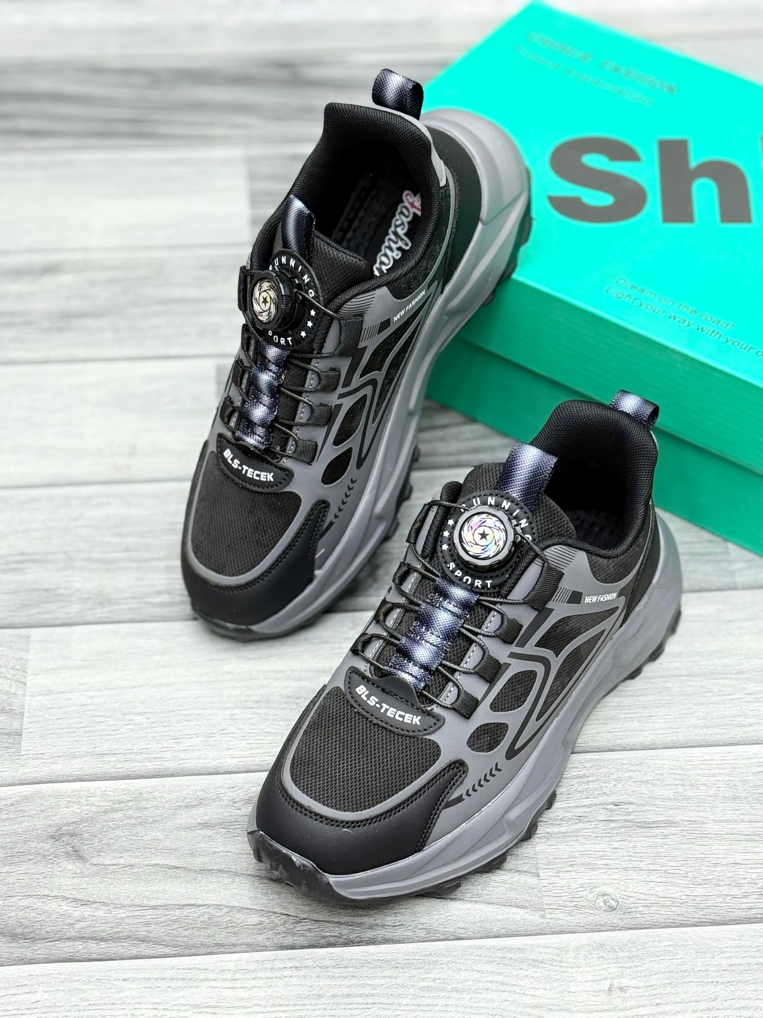 Men's Black & Grey Sport Sneakers – Durable & Stylish