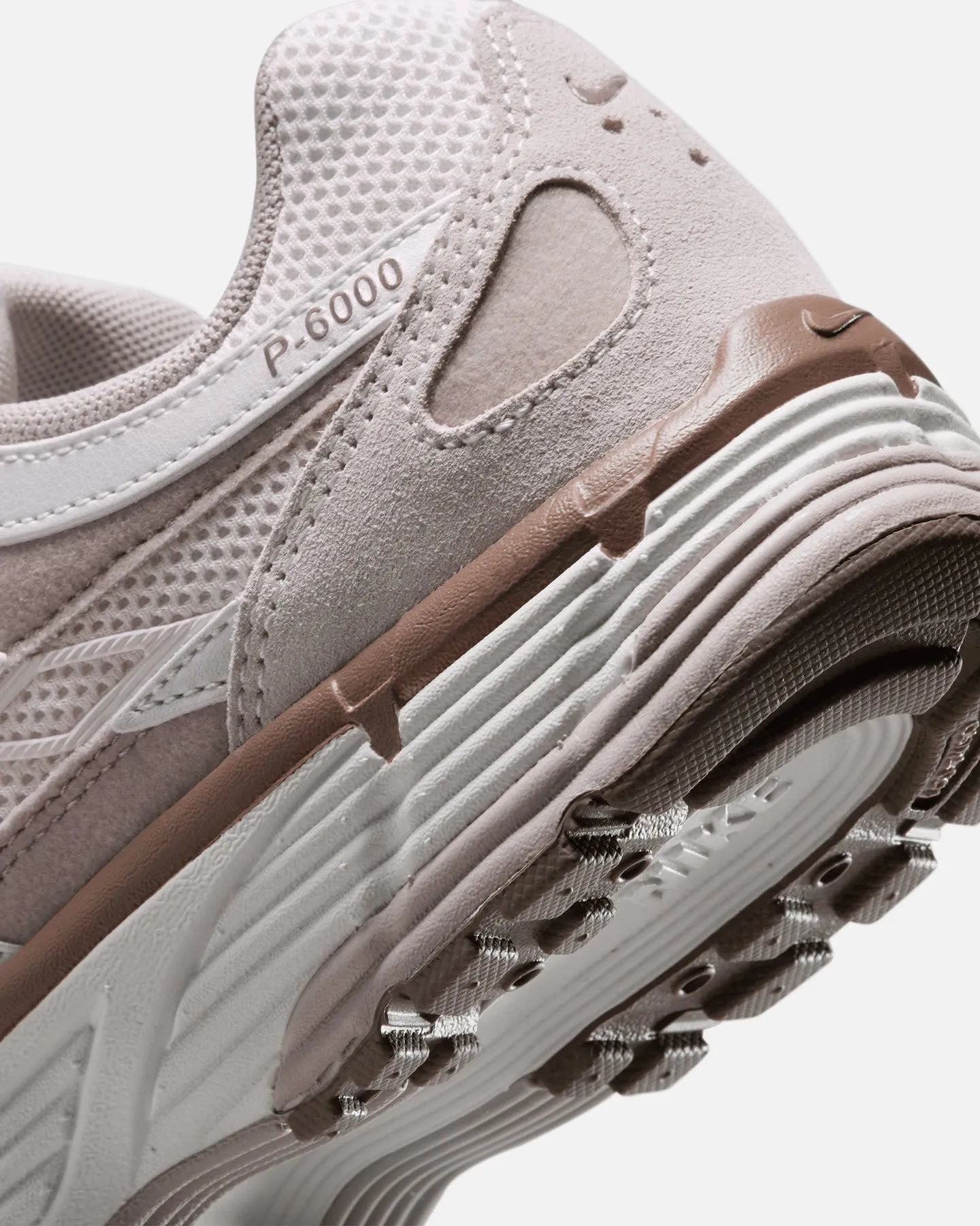 Nike Women's P-6000 Phantom