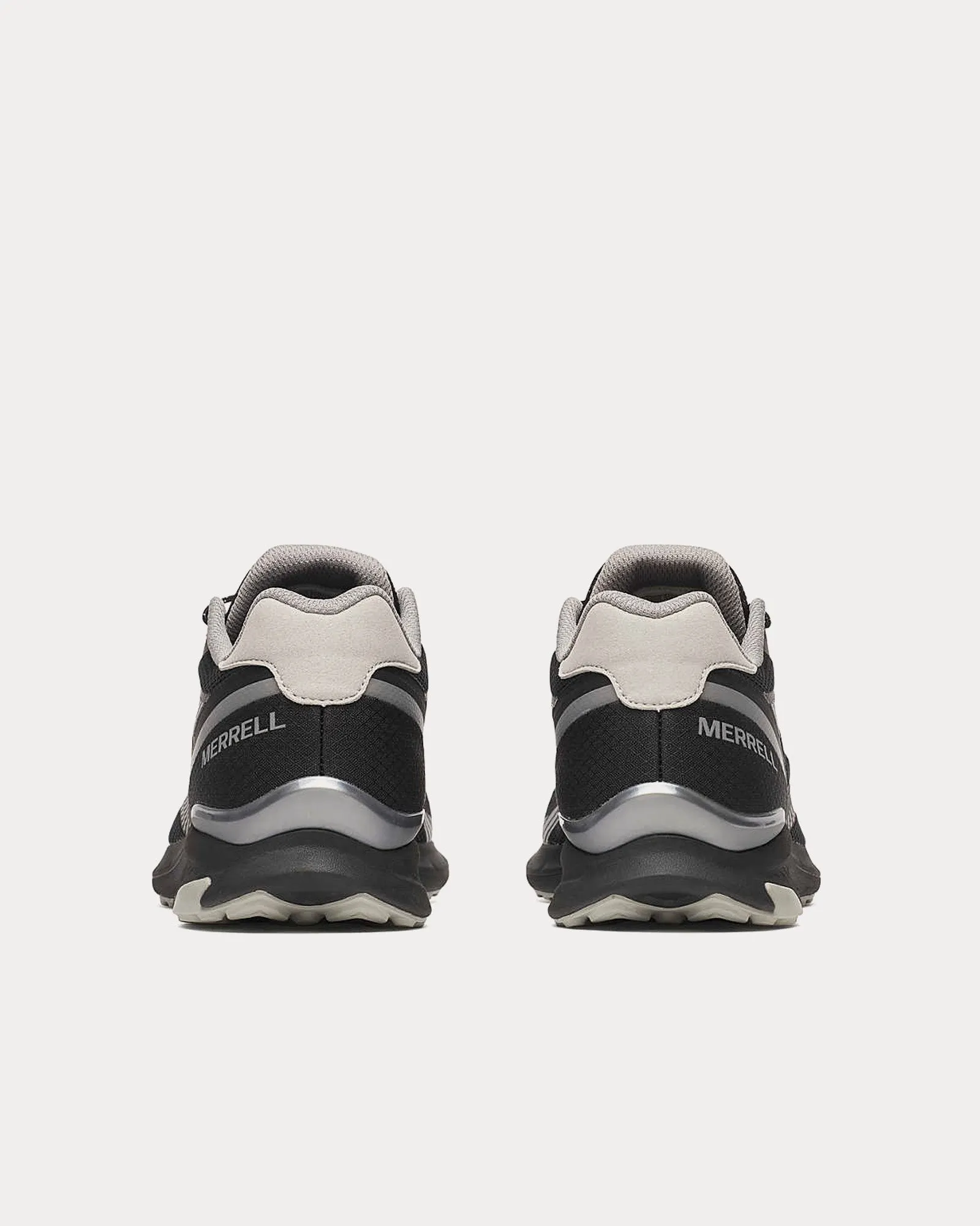 Skyquest Trek Black / Silver Low Top Sneakers