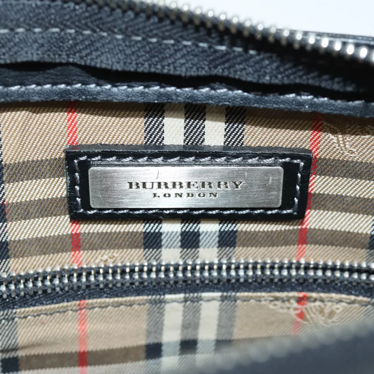 Trendy Inspired Burberry Clutch Bag Leather Black Auth Bs14349