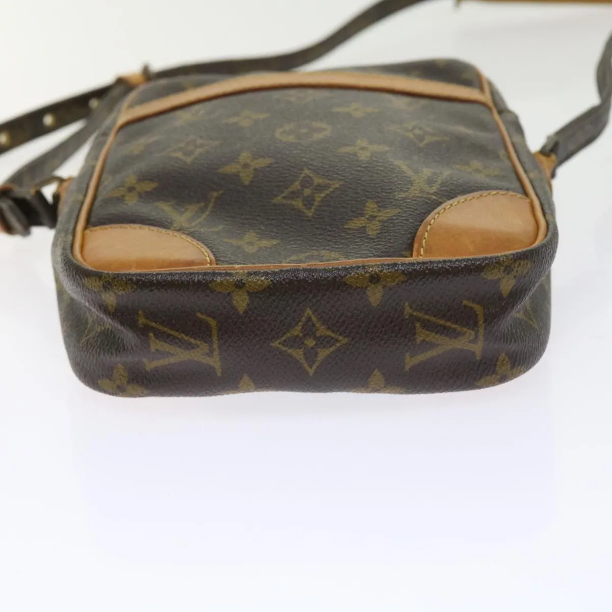 Trendy Inspired Louis Vuitton Monogram Danube Shoulder Bag M45266 Lv Auth 55053