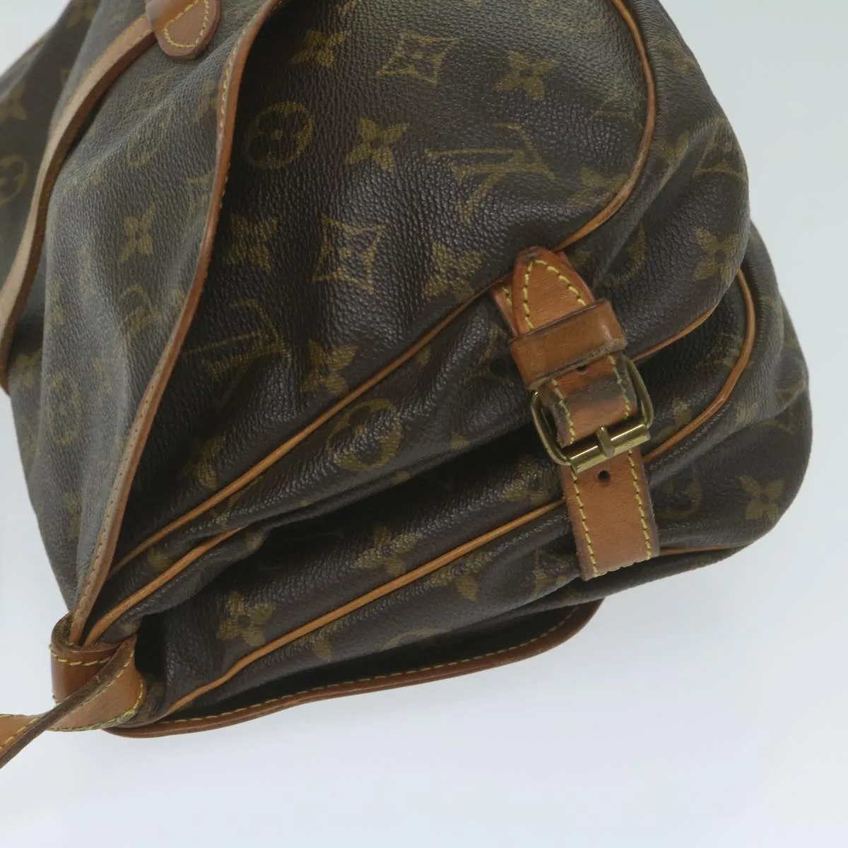 Trendy Inspired Louis Vuitton Monogram Saumur 30 Shoulder Bag M42256 Lv Auth Am5348