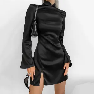 Upgrade your wardrobe this spring with our collection of modern Chinese-style stand collar slim-fit dresses in classic black featuring long sleeves and a backless design