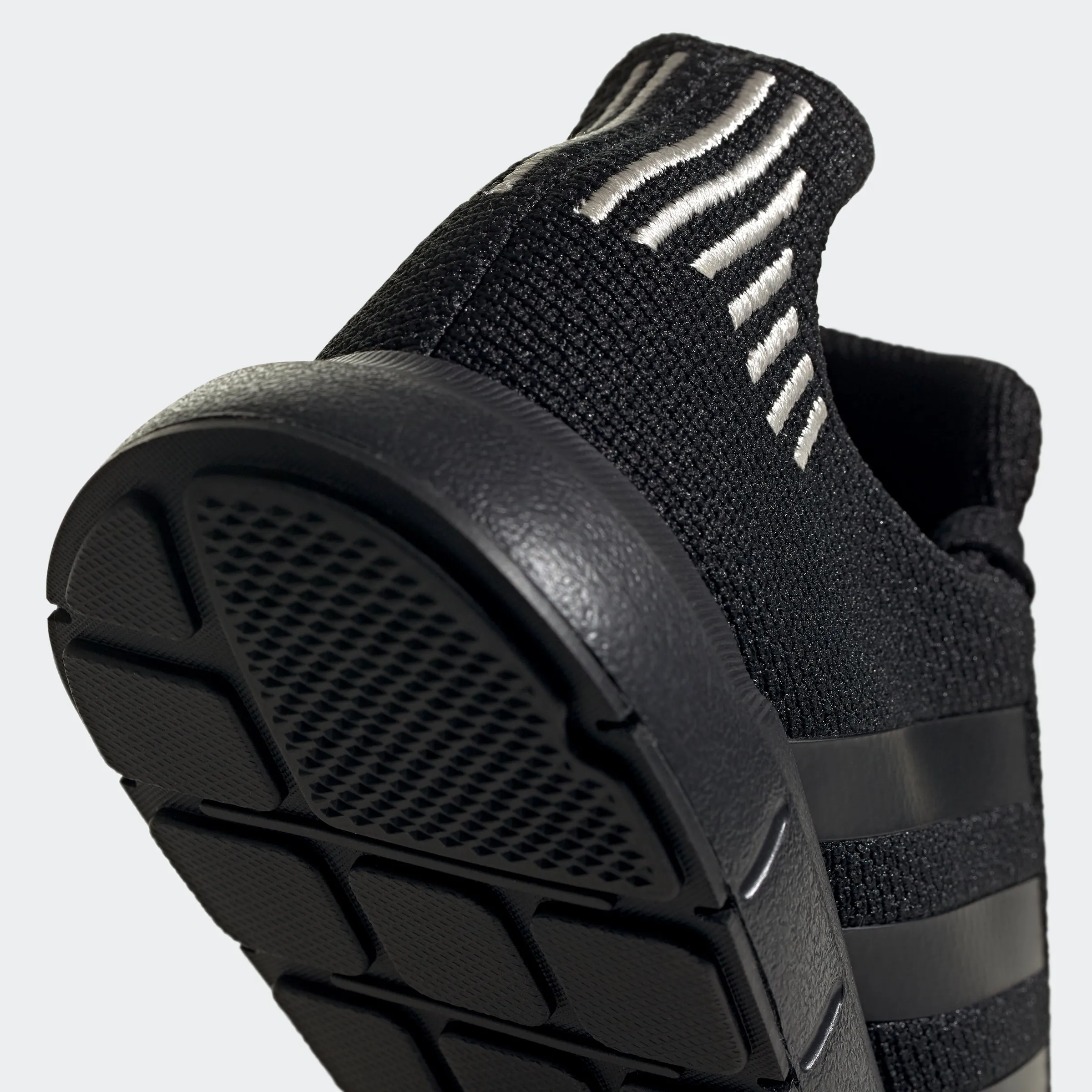 Women's adidas Originals Swift Run Shoes Black